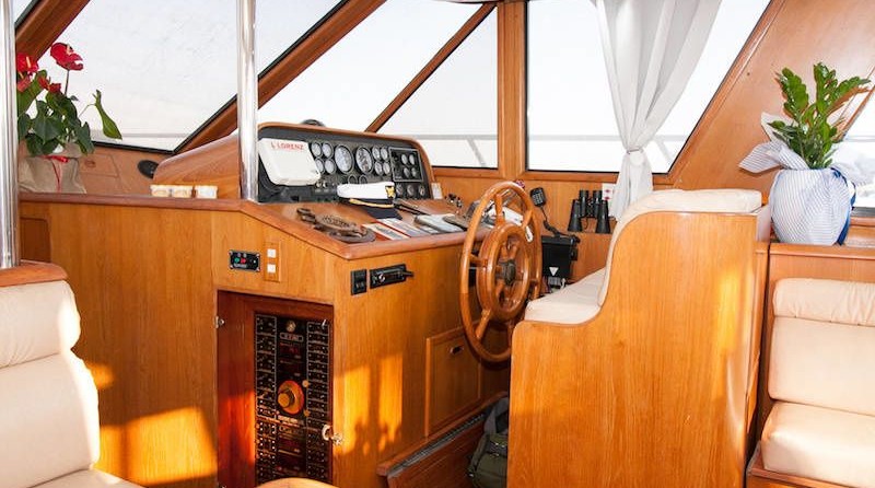 President president 46 flybridge