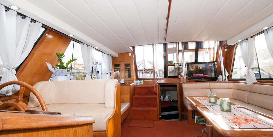 President president 46 flybridge