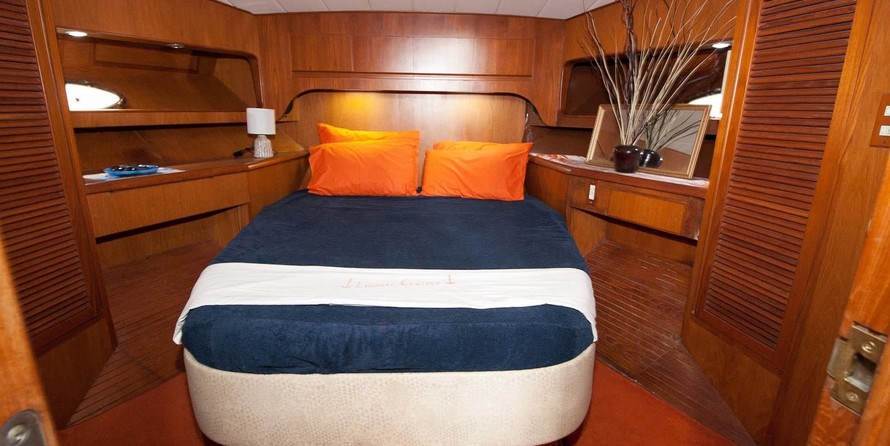 President president 46 flybridge