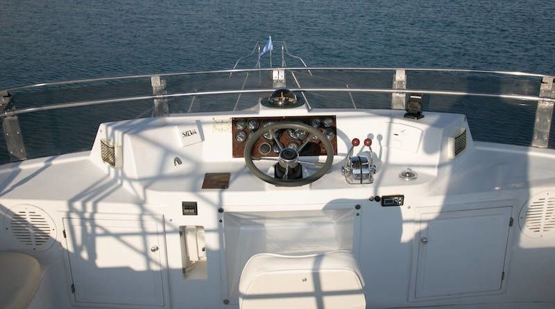 President president 46 flybridge