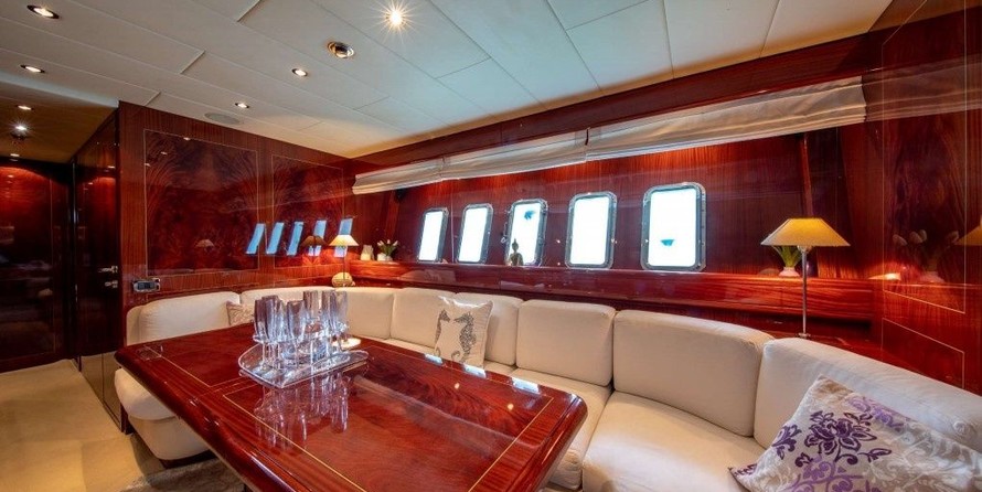 Overmarine Mangusta 72