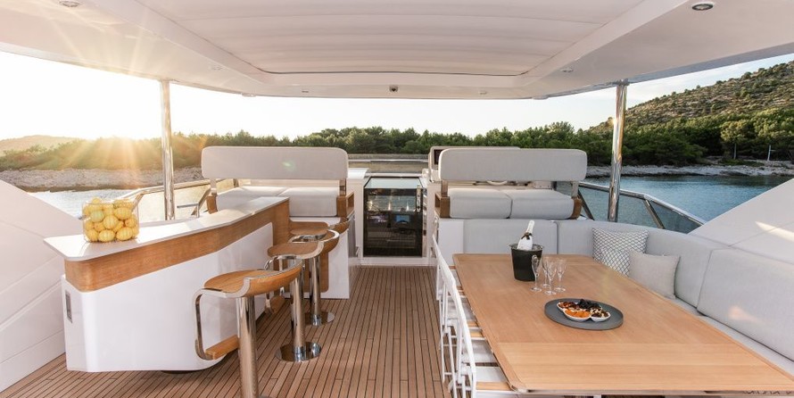 Azimut Grande 27 METRI