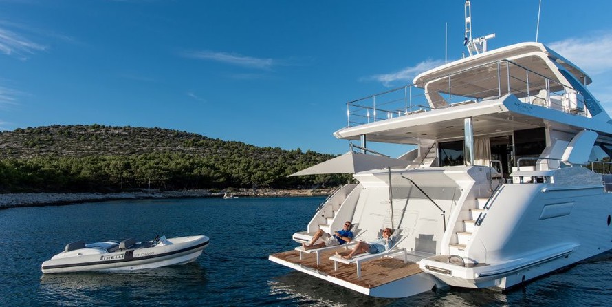 Azimut Grande 27 METRI