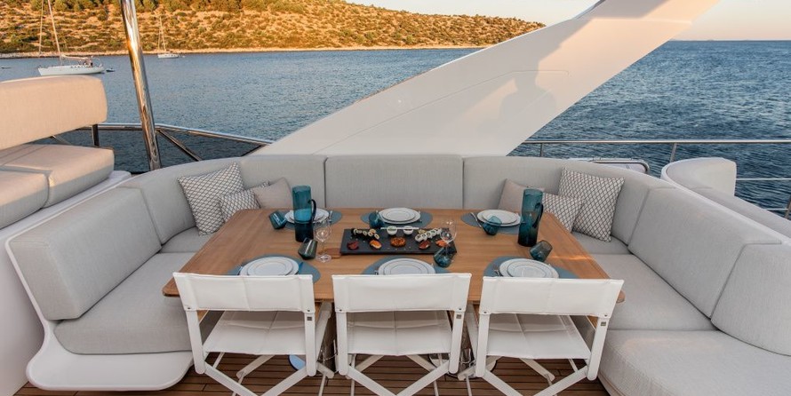 Azimut Grande 27 METRI