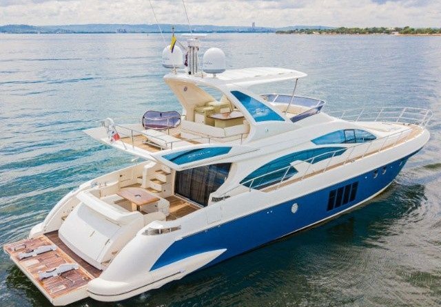 Azimut 64 Fly