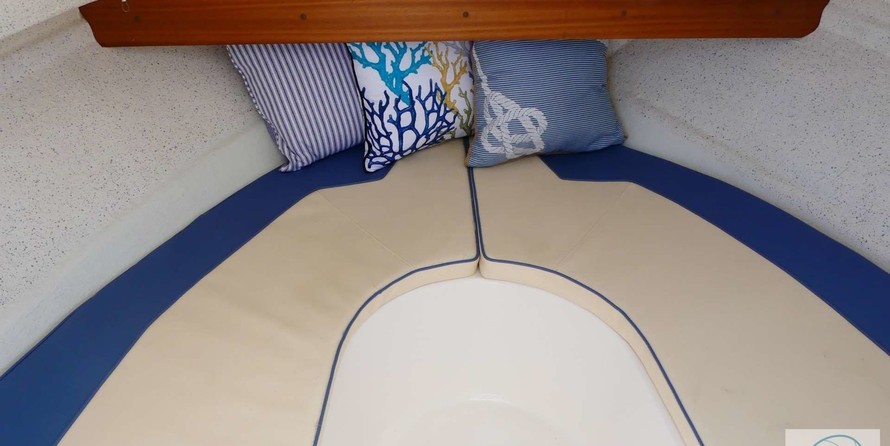 Quicksilver Activ 430 Cabin