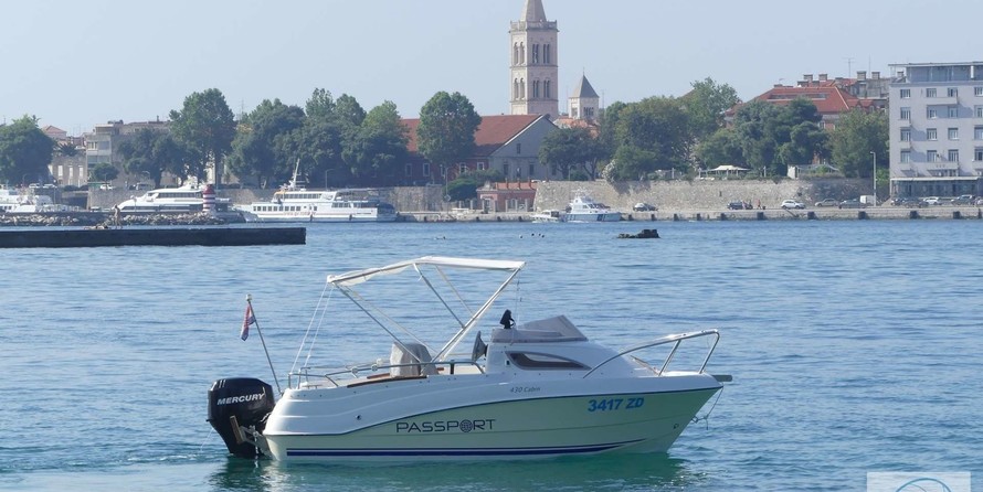 Quicksilver Activ 430 Cabin