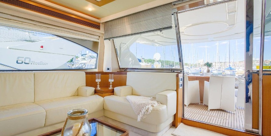 Ferretti 681
