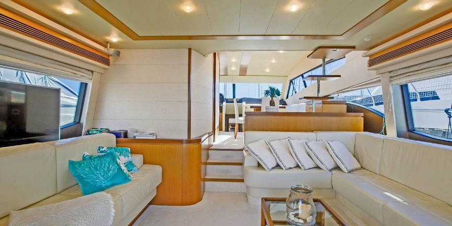 Ferretti 681