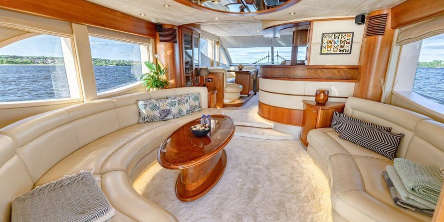 Majesty yachts gulf craft 66