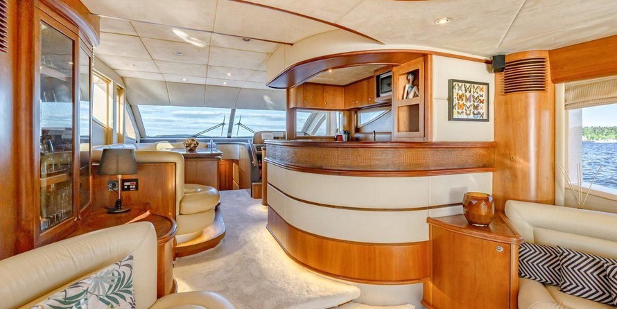 Majesty yachts gulf craft 66