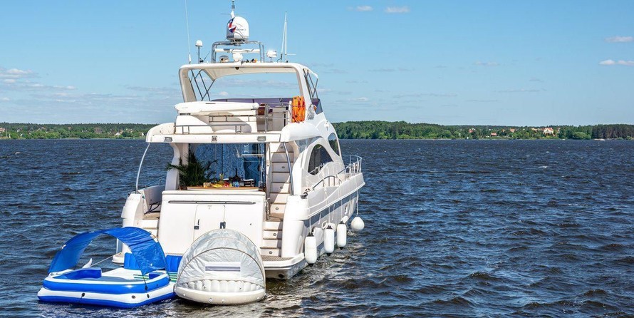 Majesty yachts gulf craft 66