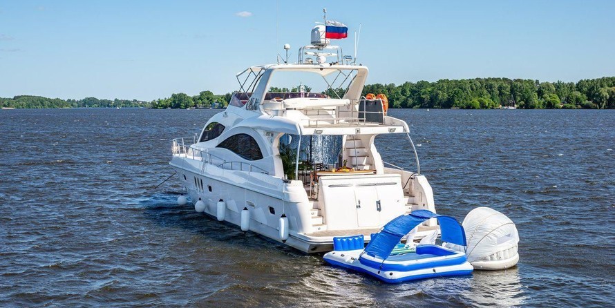 Majesty yachts gulf craft 66