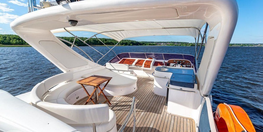 Majesty yachts gulf craft 66