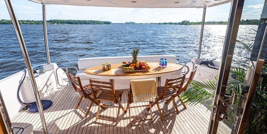 Majesty yachts gulf craft 66