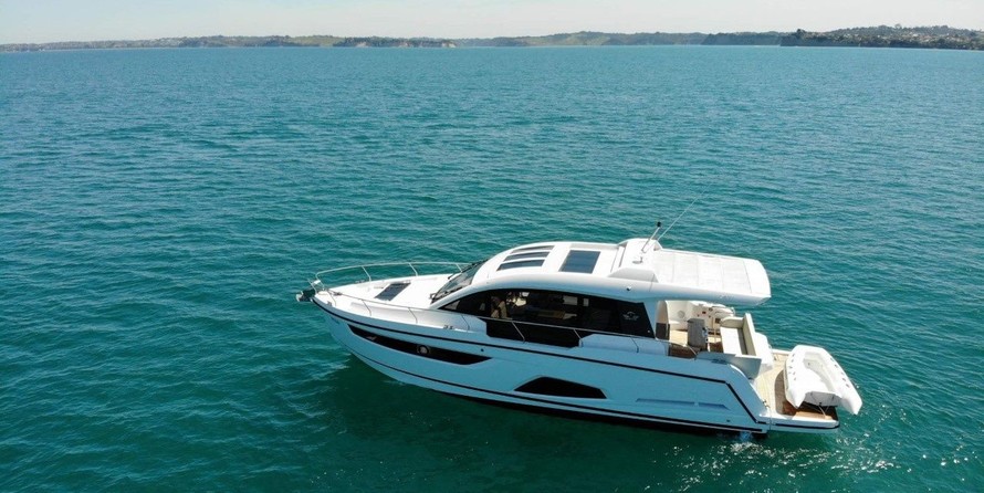 Sealine C430
