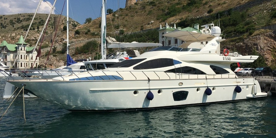 Azimut 80