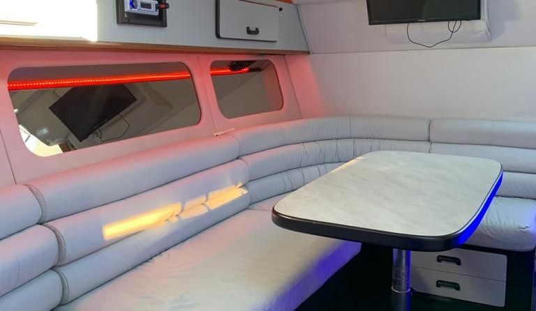 Sea Ray 350 Sundancer