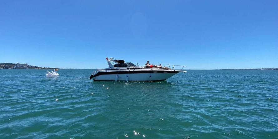 Sea Ray 350 Sundancer