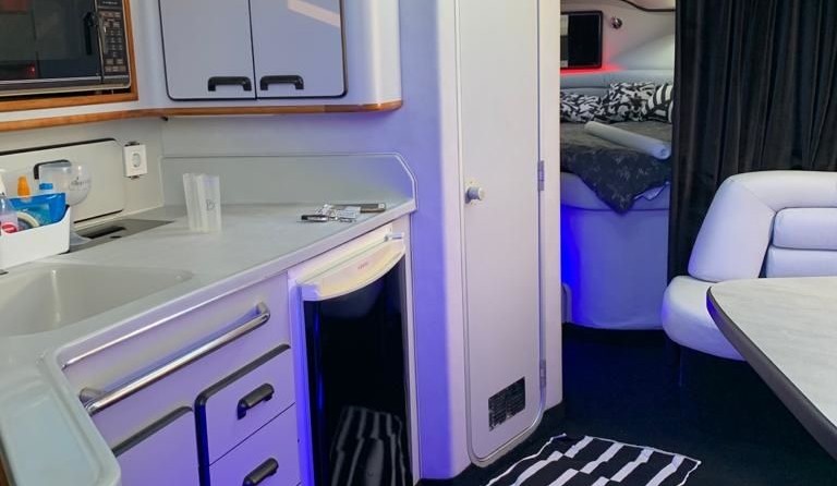 Sea Ray 350 Sundancer