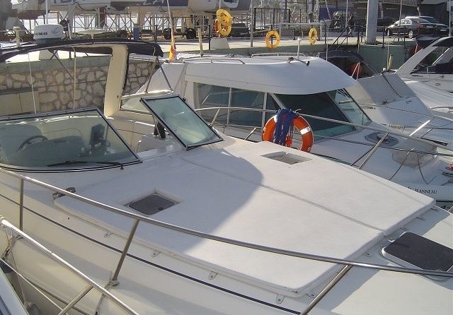 Rinker Fiesta Vee 310