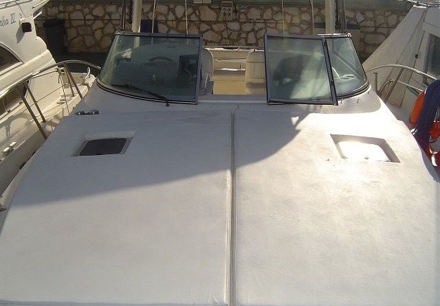 Rinker Fiesta Vee 310