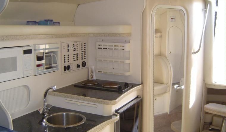 Rinker Fiesta Vee 310