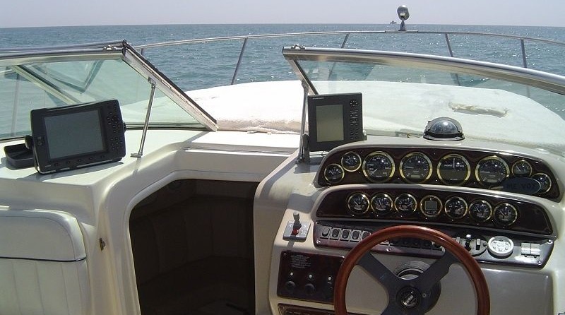 Rinker Fiesta Vee 310