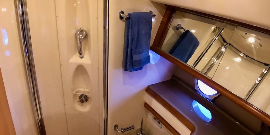 Azimut 55