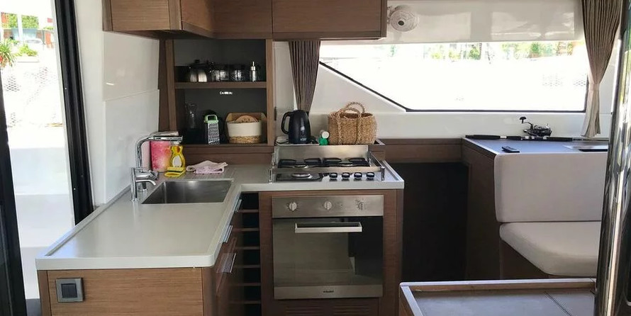 Lagoon 50
