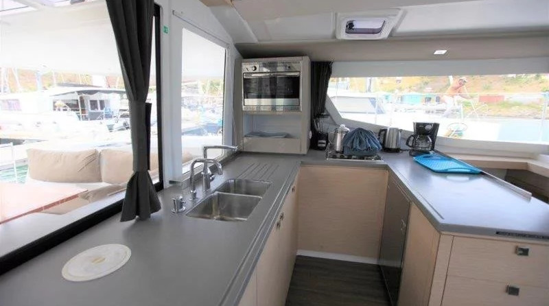 Fountaine Pajot Helia 44 Evolution
