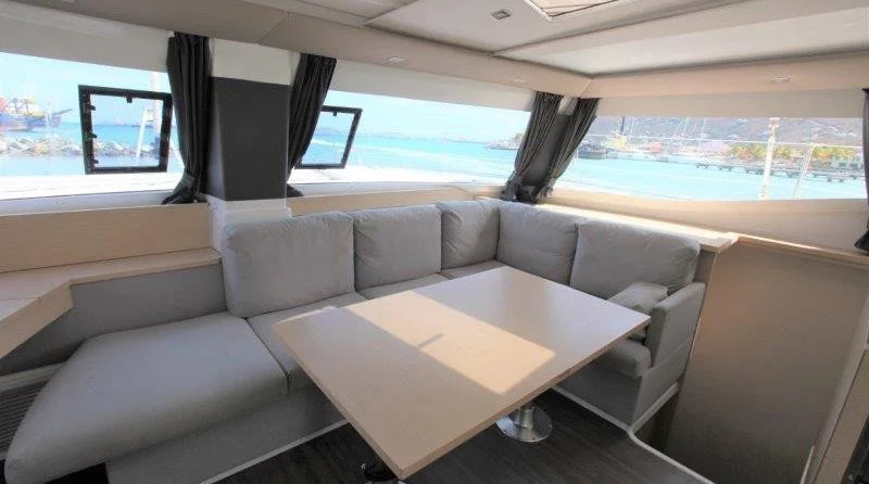 Fountaine Pajot Helia 44 Evolution