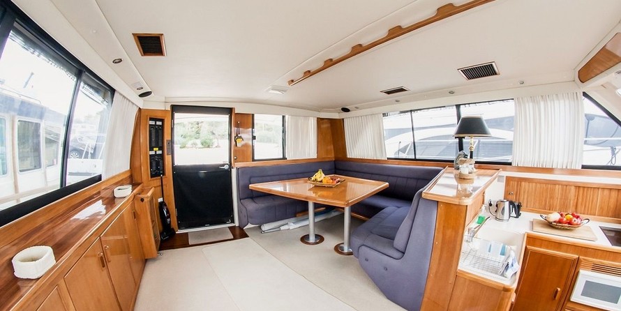 Riviera 48 Offshore Express