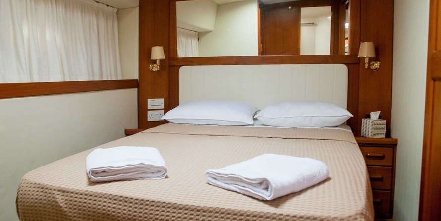 Riviera 48 Offshore Express