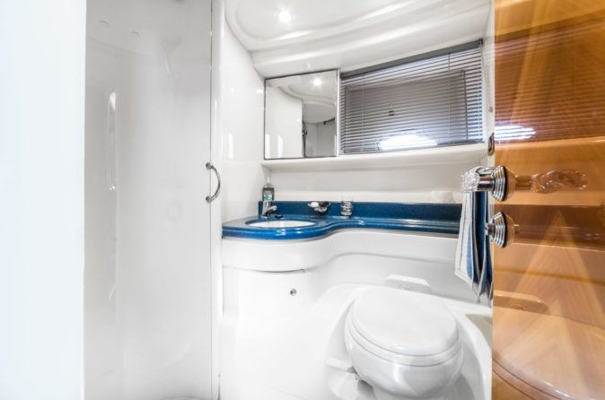 Azimut 46