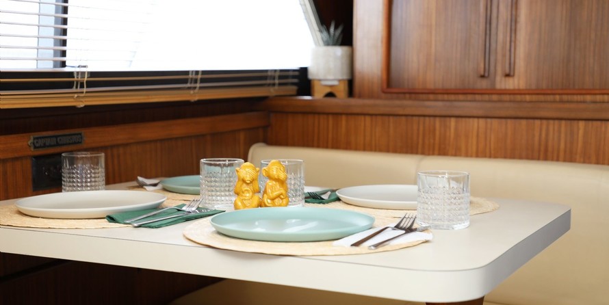 Hatteras 77 Convertible