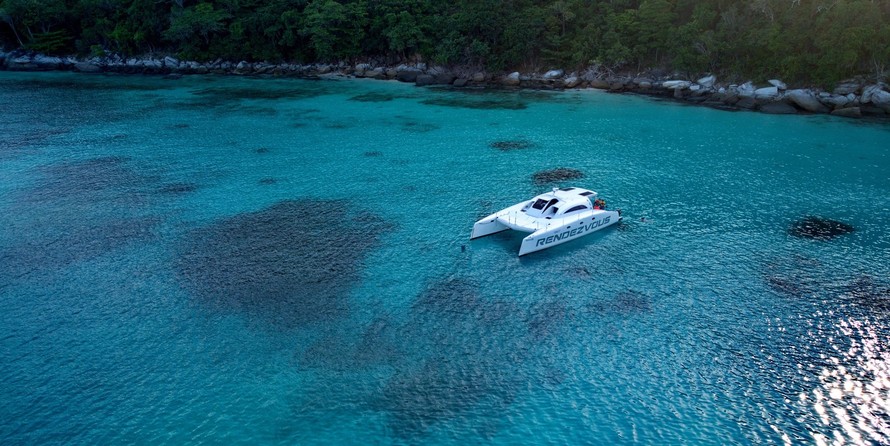 Стелс Мираж 44