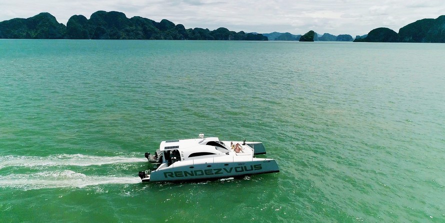 Стелс Мираж 44