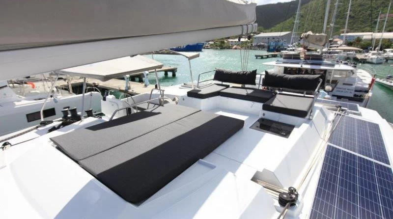 Fountaine Pajot Saona 47
