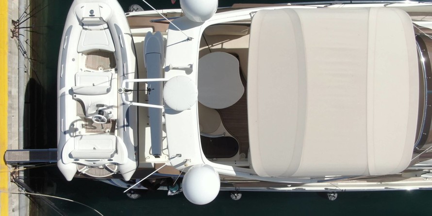 Azimut 68