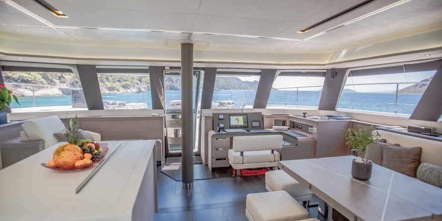 Fountaine Pajot Alegria 67