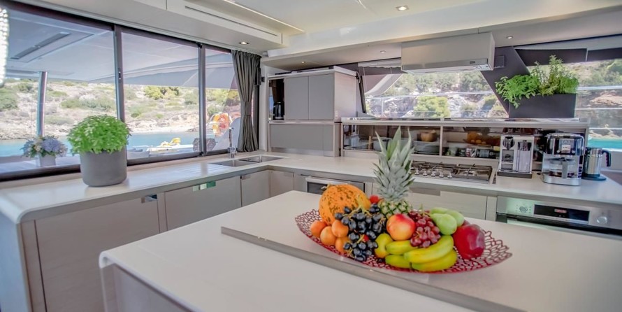 Fountaine Pajot Alegria 67