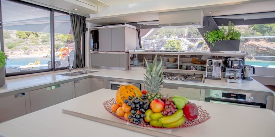 Fountaine Pajot Alegria 67