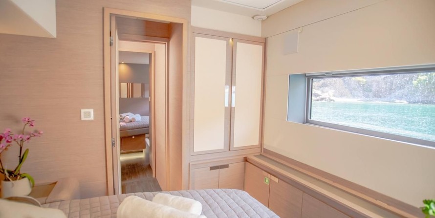 Fountaine Pajot Alegria 67