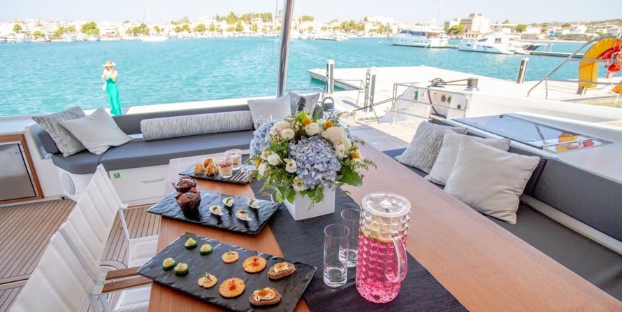 Fountaine Pajot Alegria 67