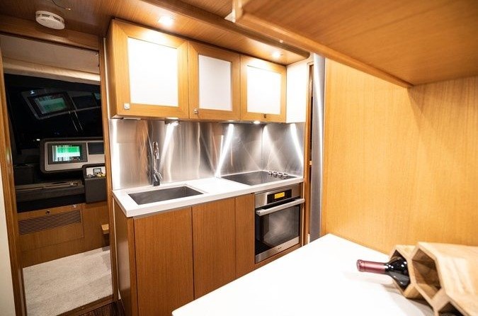 Ferretti 80