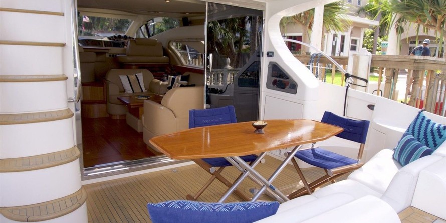 Azimut 50 Fly Galley Up