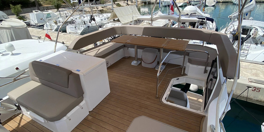 Sessa Fly 47