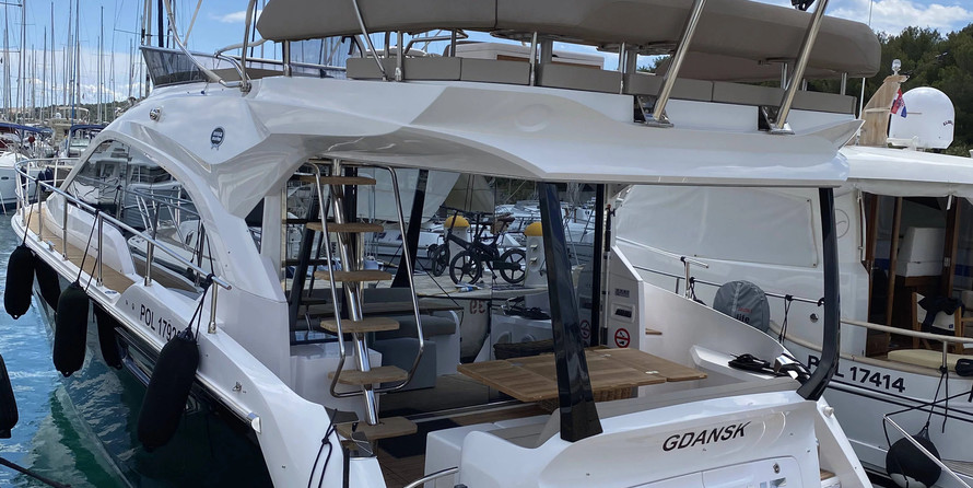 Sessa Fly 47