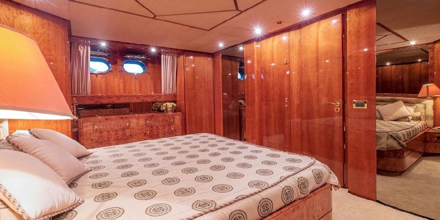 Sanlorenzo SL 72